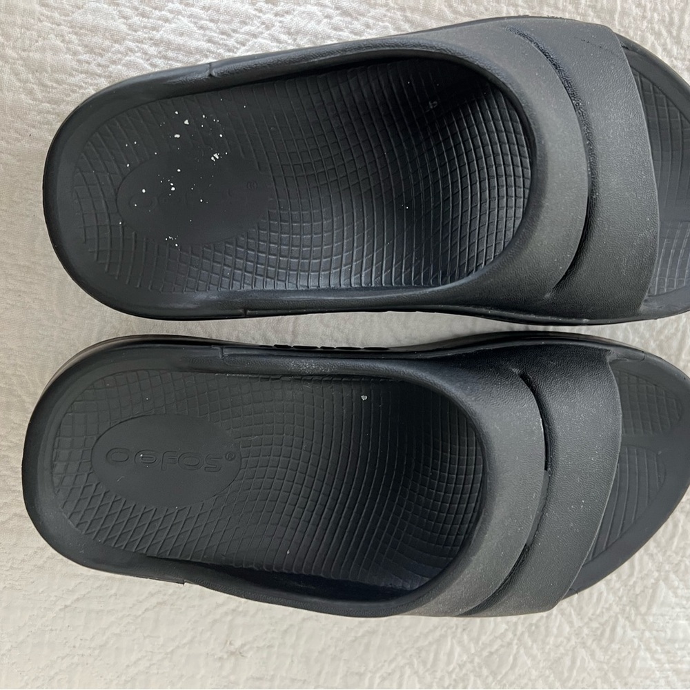 Oofos Black Slide Sandals